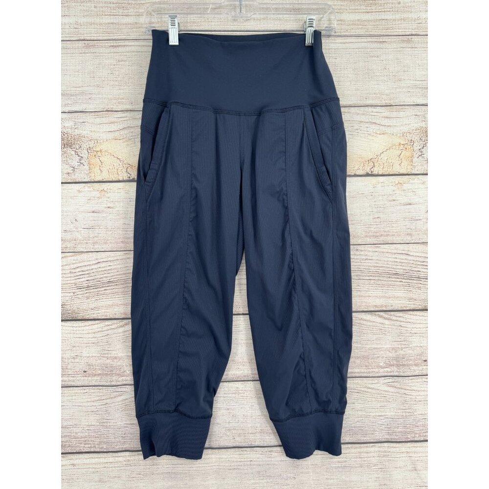 Lululemon Pants Womens 6 Dance Studio Crop Jogger Loose Fit Pocket Yoga Athletic